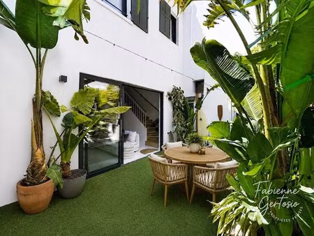 la ciotat ! rare ! maison de ville réinventée avec terrasse et solarium
