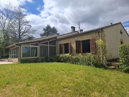 maison contemporaine d’exception avec vue dominante  parc et piscine à débordement