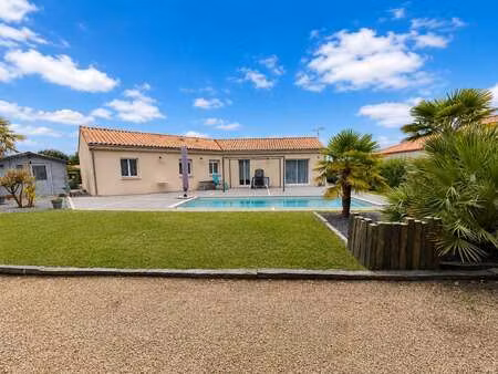vente maison piscine à talmont-saint-hilaire (85440) : à vendre piscine / 128m² talmont-sa