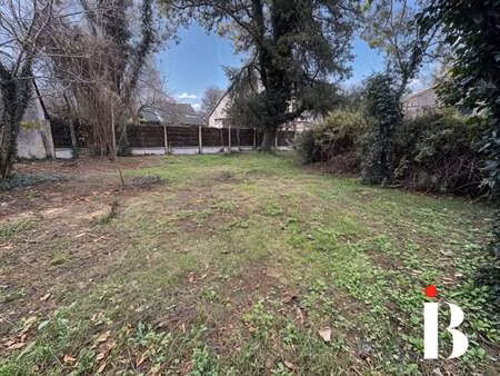 vente terrain à saint-herblain bourg-solvardière-pelousière (44800) : à vendre / 601m² sai
