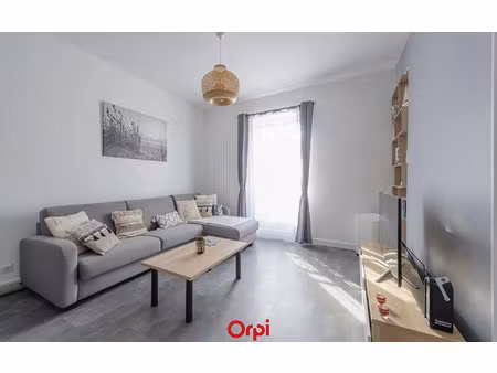 location appartement  29.66 m² t-1 à la rochelle  648 €