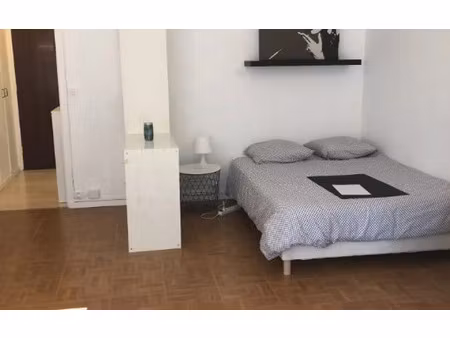 location appartement  m² t-1 à bourg-la-reine  999 €