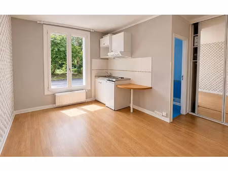 appartement versailles 18.2 m² t-1 à vendre  137 800 €