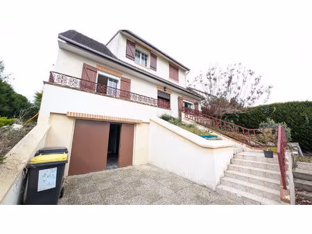 maison familiale 160 m² avec sous-sol total et grand terrain à crégy-lès-meaux
