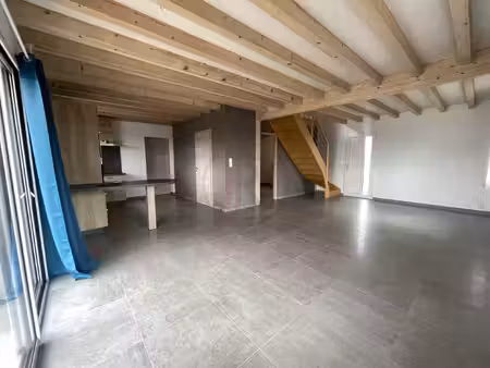 maison en duplex t5 avec terrasse et garage