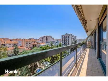 appartement t5 de 101 m2 - balcon - cave - 69003  avenue lacassagne