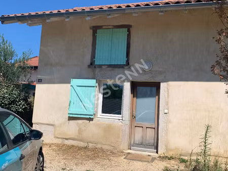 appartement 40m2 avec cour et jardin