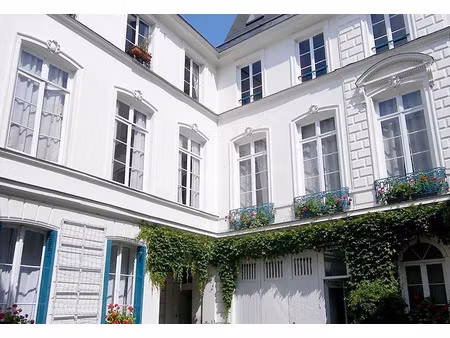 appartement de caractère de 220m² dans un hôtel particulier