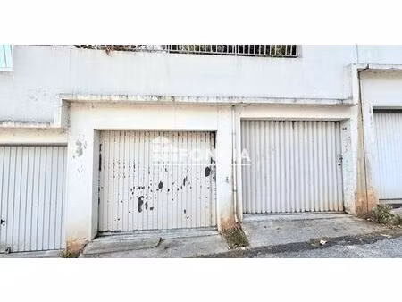 proche carras / californie - garage de plain-pied - 15 m2