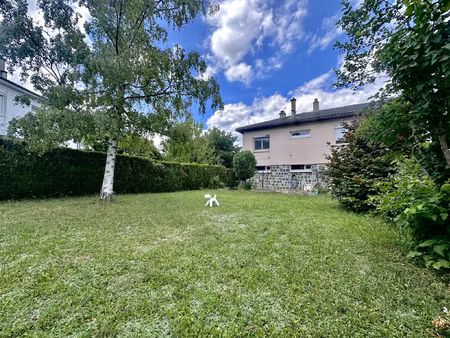 tmaison familiale t5 avec jardin et grand garage