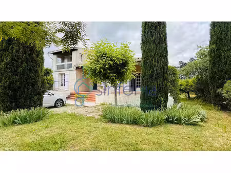 a vendre à sainte-anastasie maison de 120m2