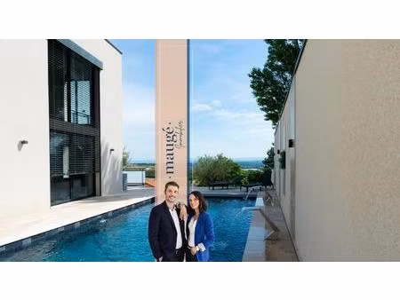 villa d'exception - 2 suites parentales - 5 chambres - hamman - piscine - garage double vu
