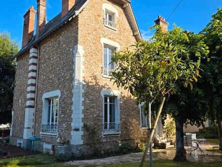 splendide meulière au cœur de dourdan