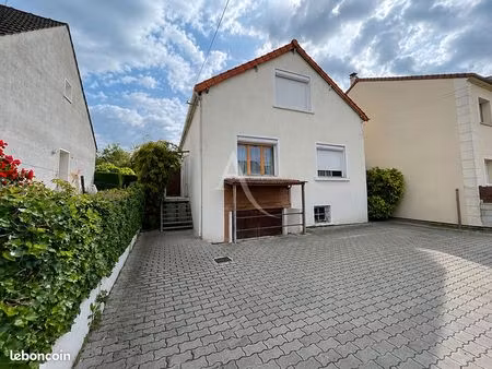 immeuble 8 pièces 210 m²
