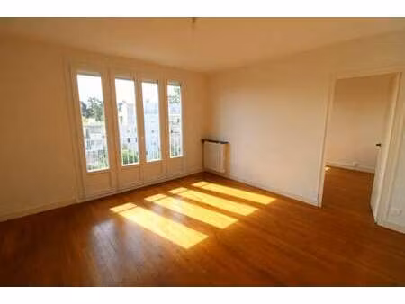 location appartement 2 pièces à nantes (44000) : à louer 2 pièces / 48m² nantes