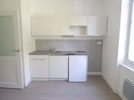 location appartement 2 pièces à nantes centre ville (44000) : à louer 2 pièces / 35m² nant