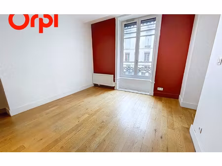 appartement lyon 2 66 m² t-3 à vendre  320 000 €