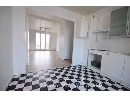 ☀️bel appartement traversant de 55m2 avec loggia terrasse cave et garage