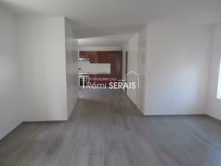 à louer - appartement duplex 3 pièces - falaise