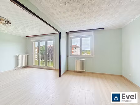 t5 avec cave et garage dans bâtiment en cours de rénovation intégrale