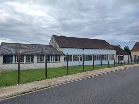 marigny les usages ensemble immobilier 2 entrepôts de 1000 m² au total et terrains constru