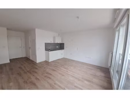 location appartement  m² t-1 à meaux  531 €