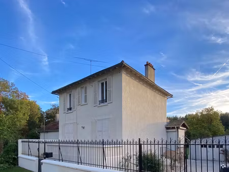 maison a louer sur couilly pont aux dames