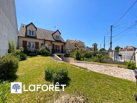 maison traditionnelle sur sous-sol total de 6 pièces à vendre à sainte geneviève des bois 