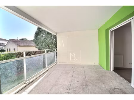 location superbe t2 40m2 avec terrasse + parking la martelle
