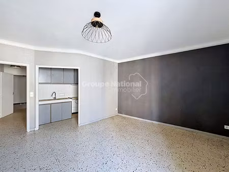 maison au centre de noves  95 m2 habitables avec 3 chambres