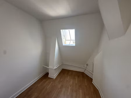 chambre de service à paris 16