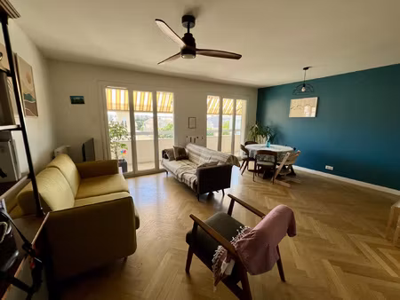 appartement - t4 - 81.74m2 - parking/cave - non meuble