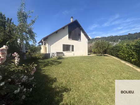 chambéry - maison individuelle - terrain plat et arboré