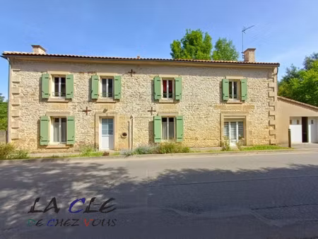 vente maison à béceleuf (79160) : à vendre / 150m² béceleuf