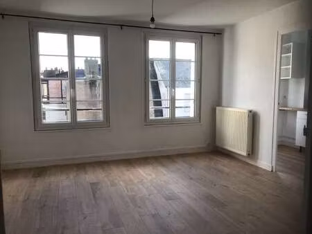 location appartement 3 pièces à nantes centre ville (44000) : à louer 3 pièces / 55m² nant