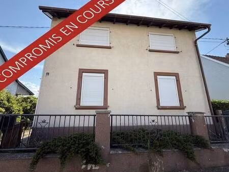 maison d’environ 90 m² sur un terrain de 5 6 ares avec dépendances