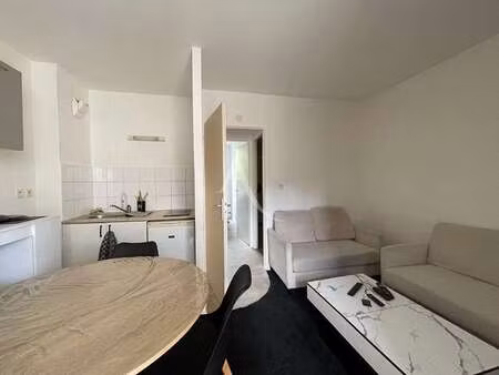 vente appartement 2 pièces à nantes canclaux - mellinet (44000) : à vendre 2 pièces / 30m²