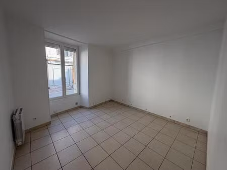 f2 - 36.78m ²