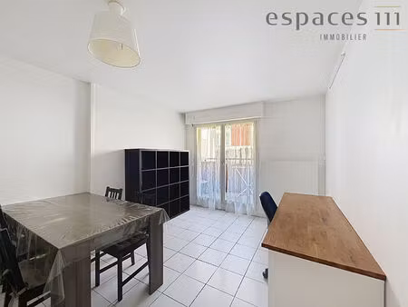 appartement meublé - guyancourt 2 pièce(s) 48.49 m2