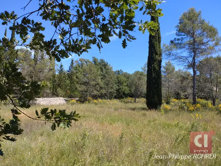 exclusivité : cabanon t1 (15 m²) à sainte anastasie sur issole