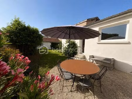 maison de ville de 135 m² avec jardin - proche préfécture