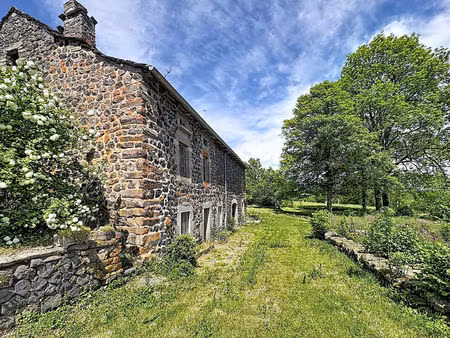 ancienne ferme à rénover sur plus de 1400 m² de terrain avec vue dégagée