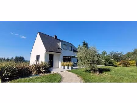 au calme dans une impasse  en campagne  très lumineux   beaux espaces