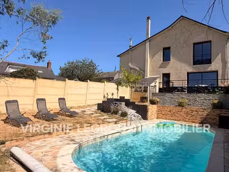 en exclusivité  maison de caractère de 131m2 avec piscine