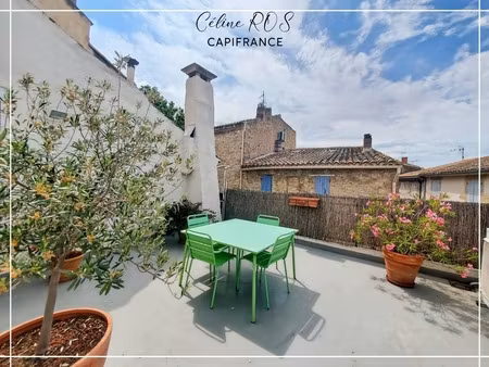 maison de village avec terrasse au cœur de lançon-de-provence