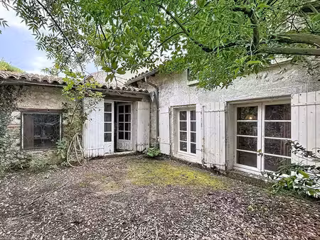 maison de village avec jardin et garage ? saint-antoine-de-ficalba
