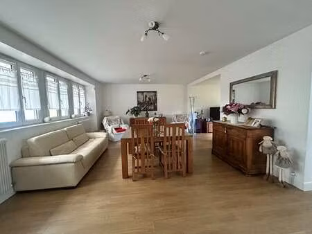 location maison à saint-brieuc (22000) : à louer / 117m² saint-brieuc