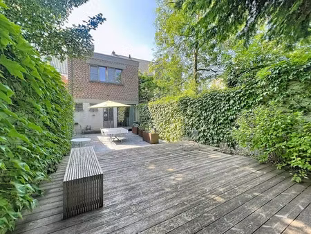 huis te huur in sint-amandsberg met 5 slaapkamers