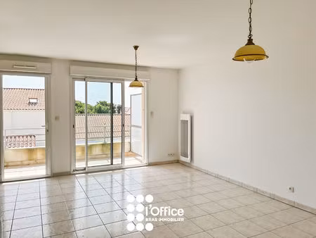 appartement type 3 - les sables d'olonne avec parking privé