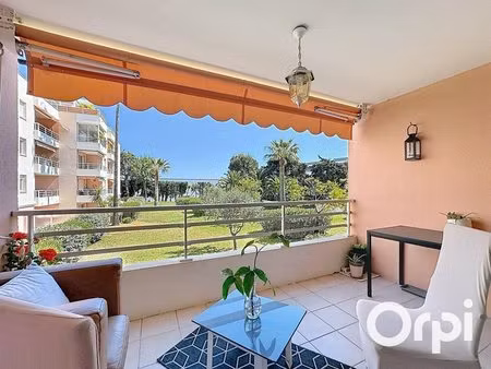 vaugrenier - 2p 51 m² avec stationnement - calme